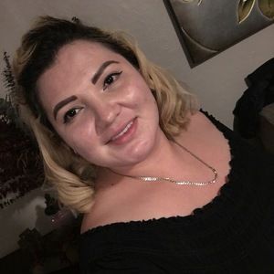 Meet your Posher, Claudia